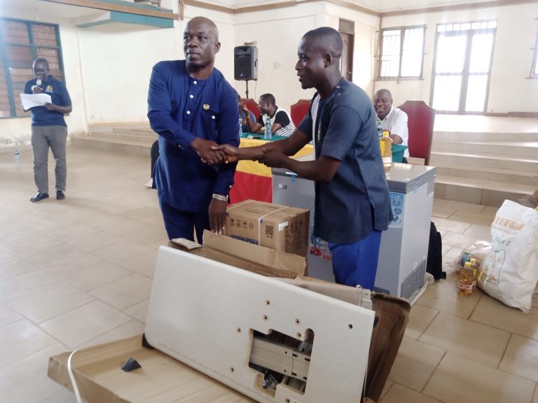 JUABOSO DISTRICT ASSEMBLY ASSISTS THE DISABLE WITH AN INDUSTRAL MACHINE ON DECEMBER 18TH 2022.