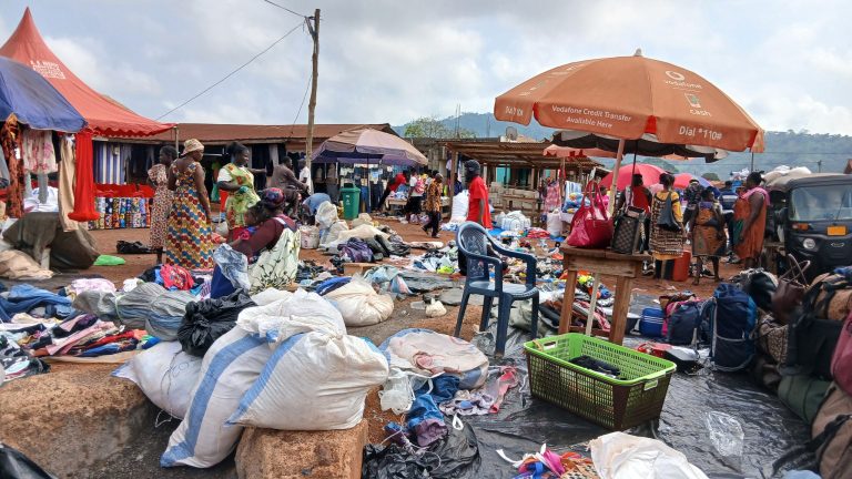 Hon. Alexander Adu-Quist, DCE for Juaboso District, joined traditional leaders and residents of Asempaneye, Breman for the inauguration of the Asempaneye, Breman Market, a project aimed at strengthening local economic activity and supporting farming communities.